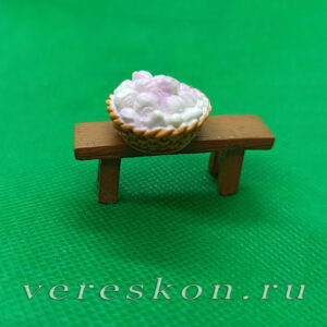 Корзина с чесноком