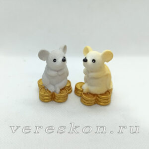 Мышь на монетах