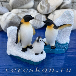 Семейство пингвинов