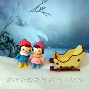 Кукла в вязаной одежде