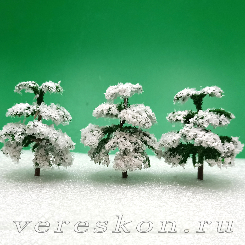 Сосна заснеженная (за 1 шт.)